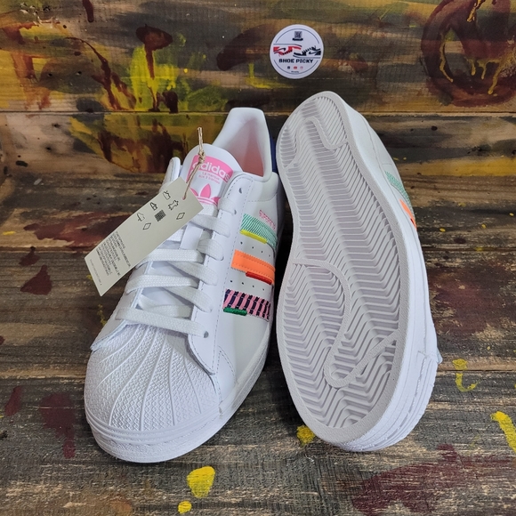 Women adidas athletic shoes size 8.5,9.5 new - Picture 7 of 9